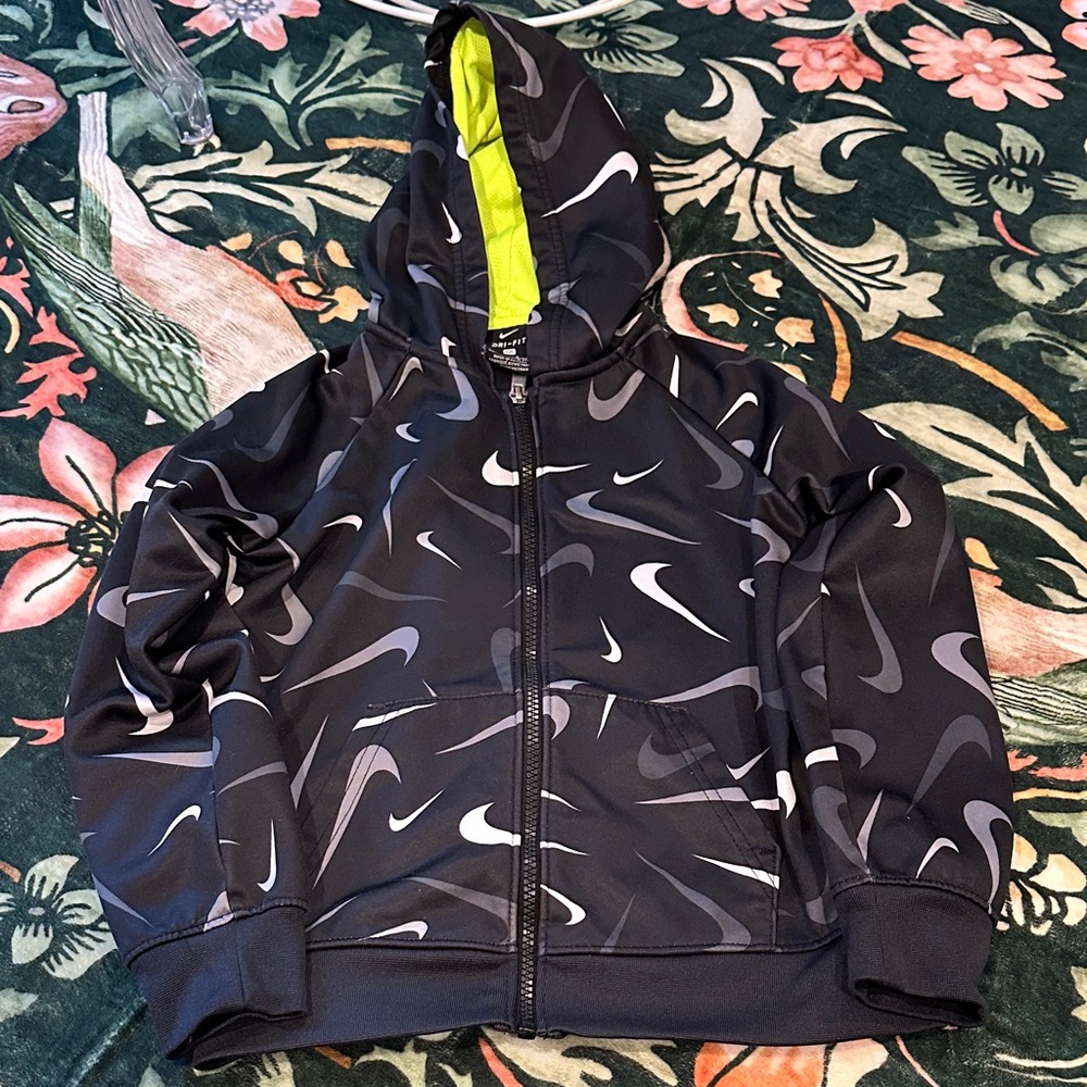 Nike Black and White Kids Hoodie with Neon Accents